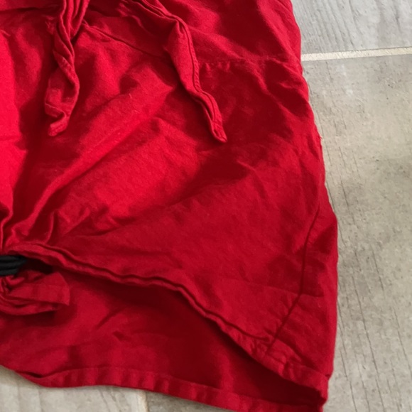 Cute red tank with tie! - Picture 4 of 4